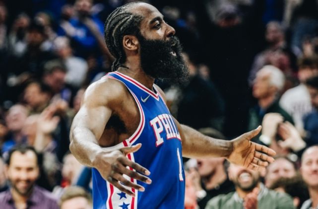 76人五场比赛120+ 哈登助力马克西连续20+