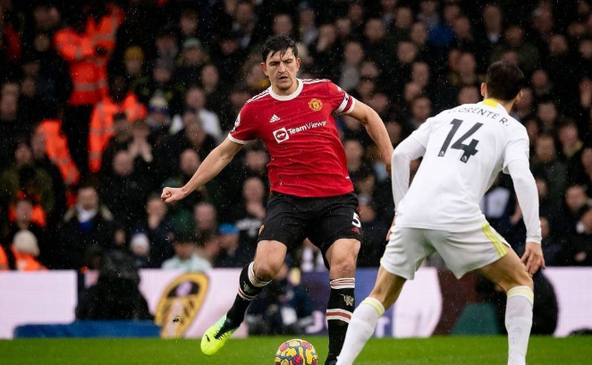 马竞发布海报 针对曼联马奎尔为进攻方向