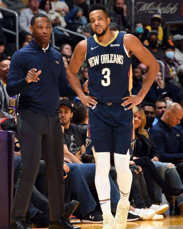 麦科勒姆助力鹈鹕进入附加赛 成湖人马刺开拓者对手