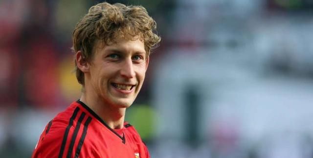 基斯林称其他球队错过超越拜仁机会 相信莱万能获得41球