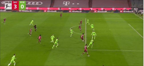 德甲赛事看点 莱万破纪录拜仁4-0狼堡迎五连胜 穆勒400场里程碑进球