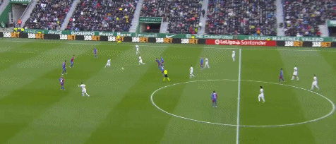 西甲联赛2-1巴萨战胜埃尔切 替补奇兵连入2球逆转勇夺3连胜