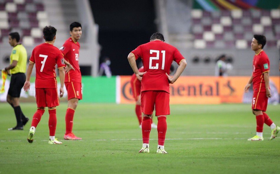 外媒高度关注中国足球 争名逐利致公信力全无