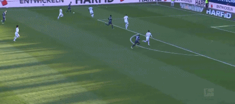 莱万梅开二度 拜仁连丢4球