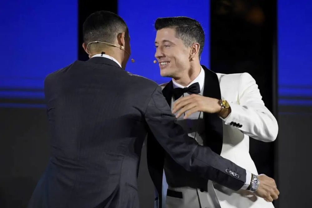 莱万称FIFA最佳比金球奖更权威 我的巅峰状态即将到来