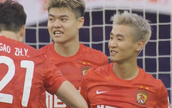 曝广州队21人全部离队 韦世豪或选择留洋