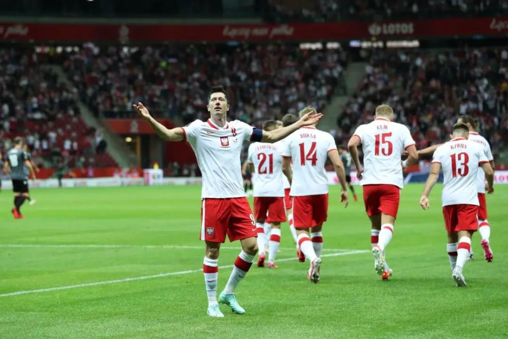 莱万称FIFA最佳比金球奖更权威 我的巅峰状态即将到来