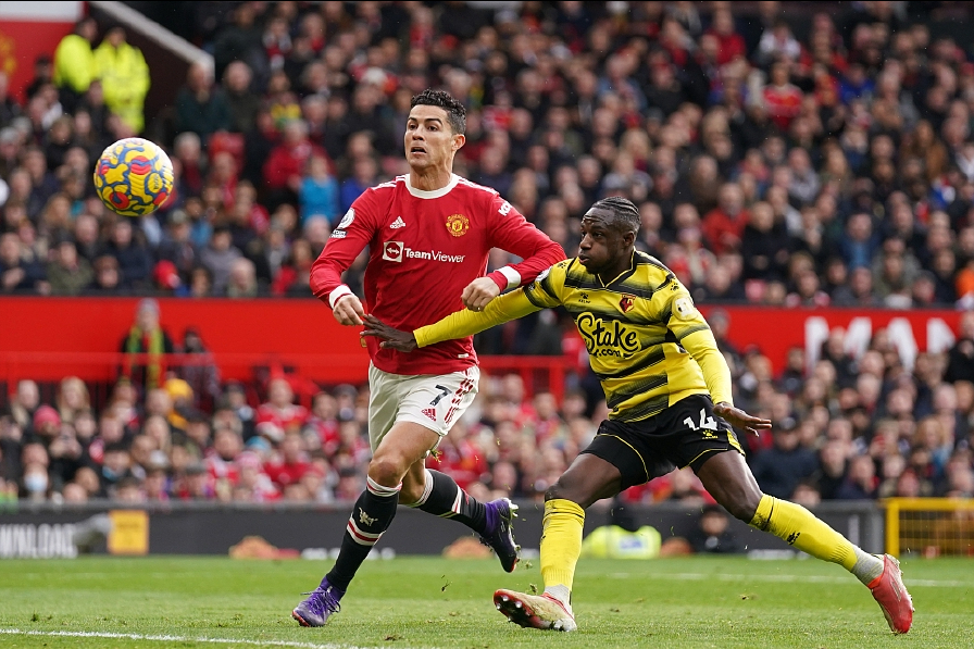 从争冠变争四 好强的C罗在曼联无所适从