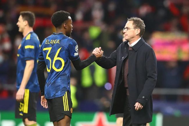 曼联进球小将埃兰加助力曼联战平马竞