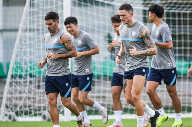 广州足球新老大诞生 2大500强远离广州队投同城对手