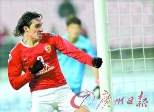 全队获1400万奖金 十年前恒大队史亚冠首战5-1全北现代