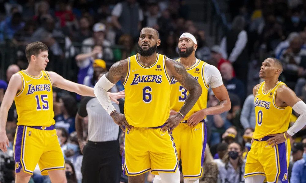 詹姆斯魔性笑声3小时播放超130万  疯狂庆祝22.2.22