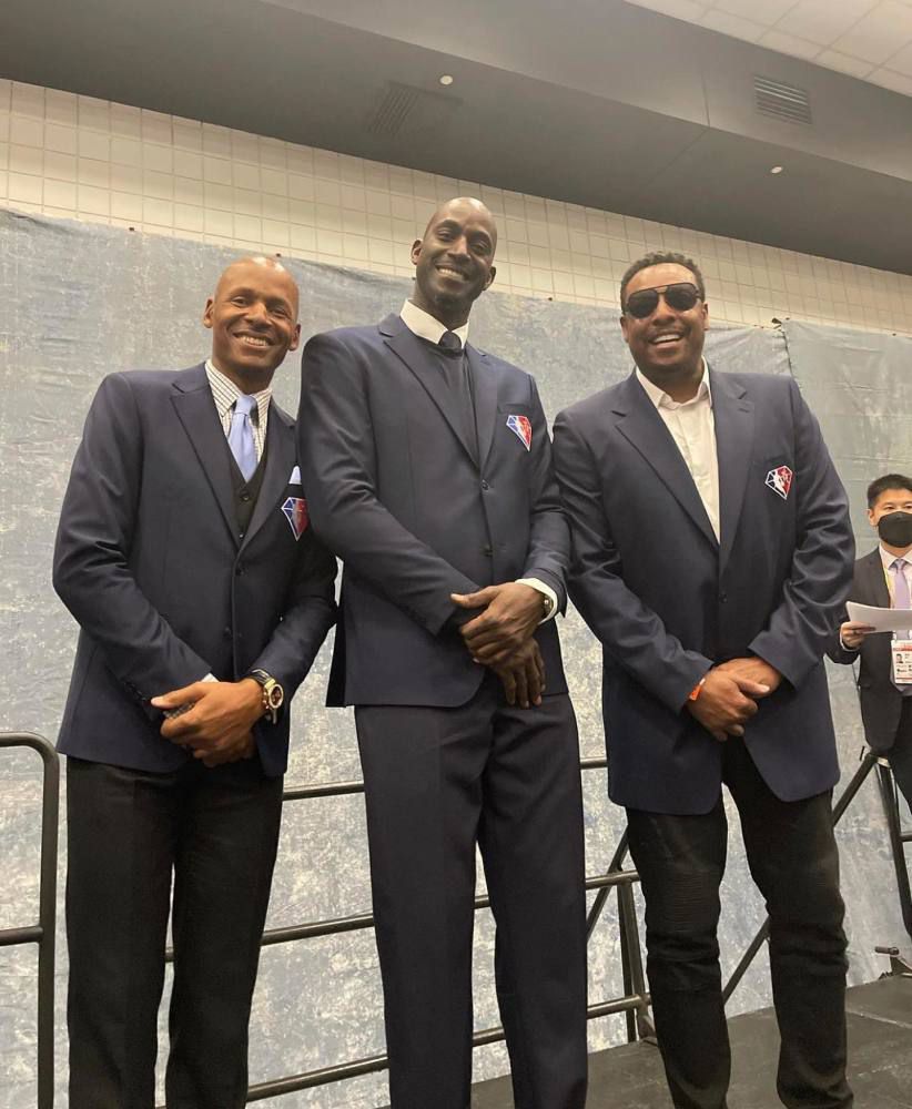 绿军三巨头破冰    时隔10年再度同框 