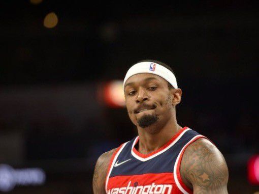 传言比尔今夏有望加盟76人 组成费城三巨头