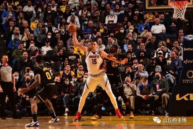 勇士以1分之差落败内线被爆 勇士为啥还不签中锋