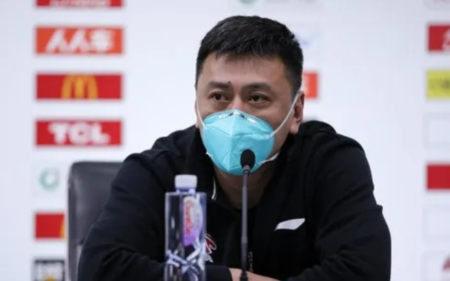 在比赛之后王博跟格林说了什么吗 广厦赢了浙江12分