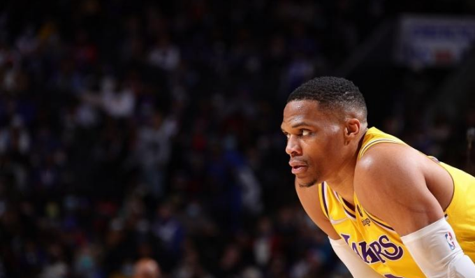 美媒解析湖人进季后赛概率仅7％ 3队有望反超