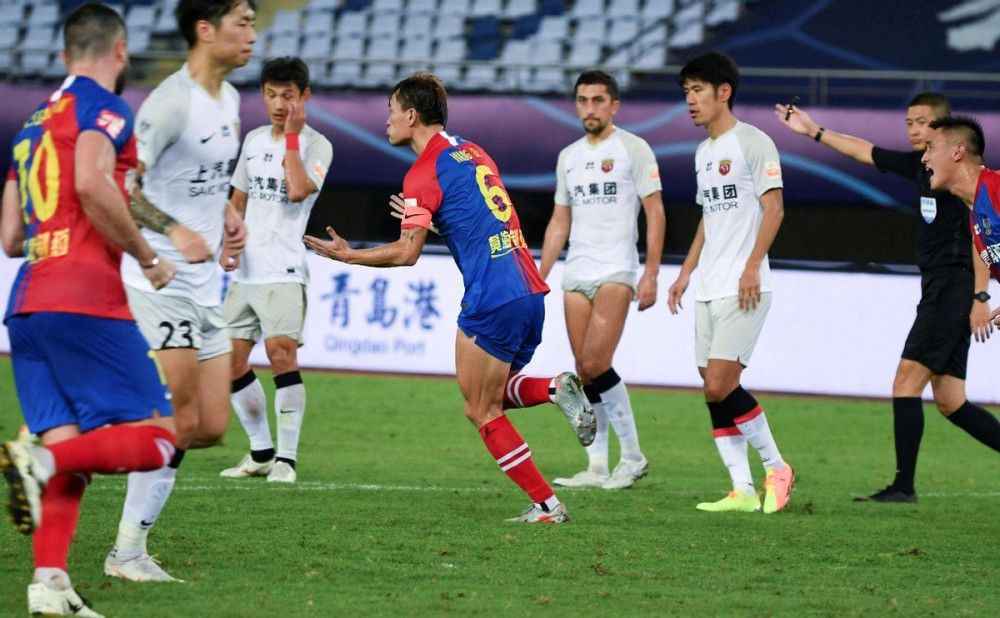 足坛再起动荡    青岛队或将解散成2022第一支解散球队