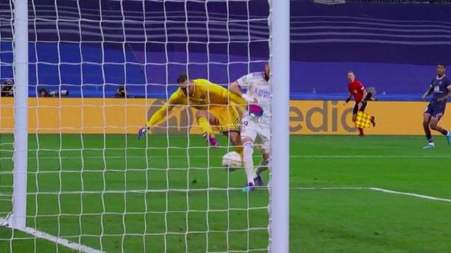 西媒对于为何本泽马冲撞多纳鲁马后进球仍有效 进行了分析