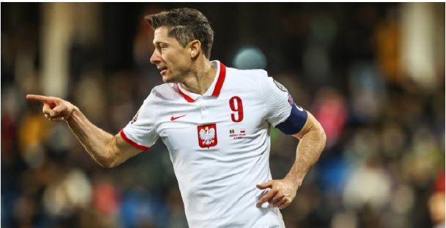 国际足联宣布波兰直接晋级  莱万表示支持国际足联这个决定