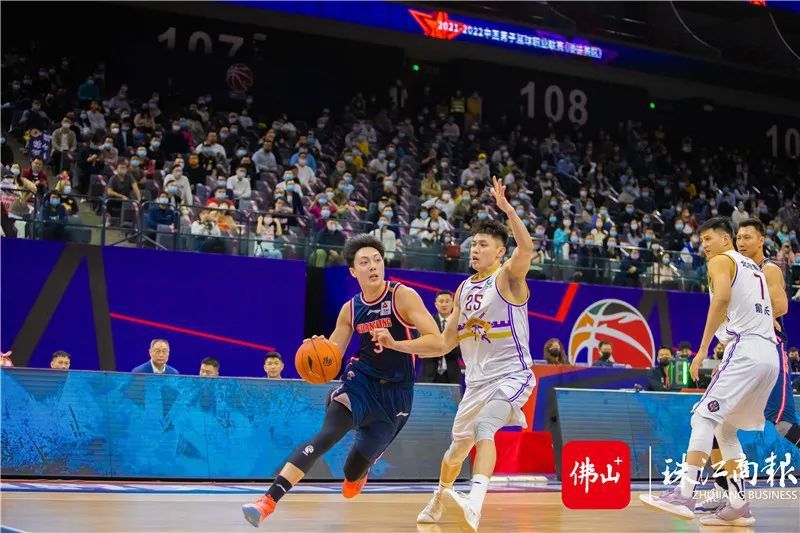 其中有易建联郭艾伦等 CBA全明星阵容公布