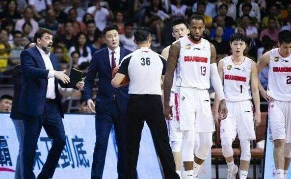 CBA上演无间道 上海挖走广东技术分析师