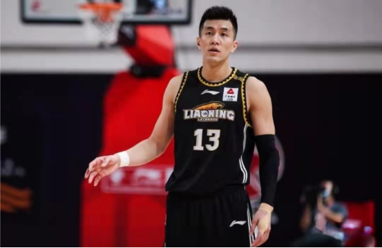 广厦击败上海 冠军对手辽宁只看广东