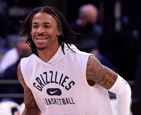 西蒙斯向费城讨要罚款 詹皇复出战火箭