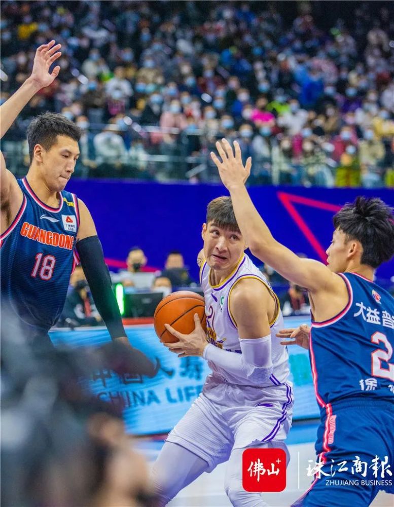 其中有易建联郭艾伦等 CBA全明星阵容公布