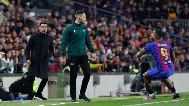 巴萨主场0-0战平加拉塔萨雷 哈维对比赛结果不满