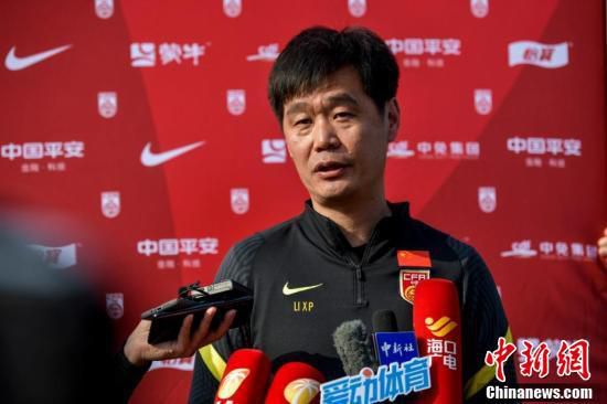 中国男足集结海口 备战“世预赛”