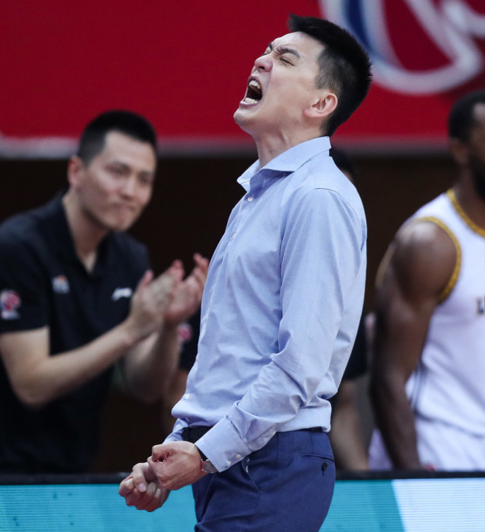 郭艾伦杨鸣拒绝双杀 辽宁大海报再度宣战浙江