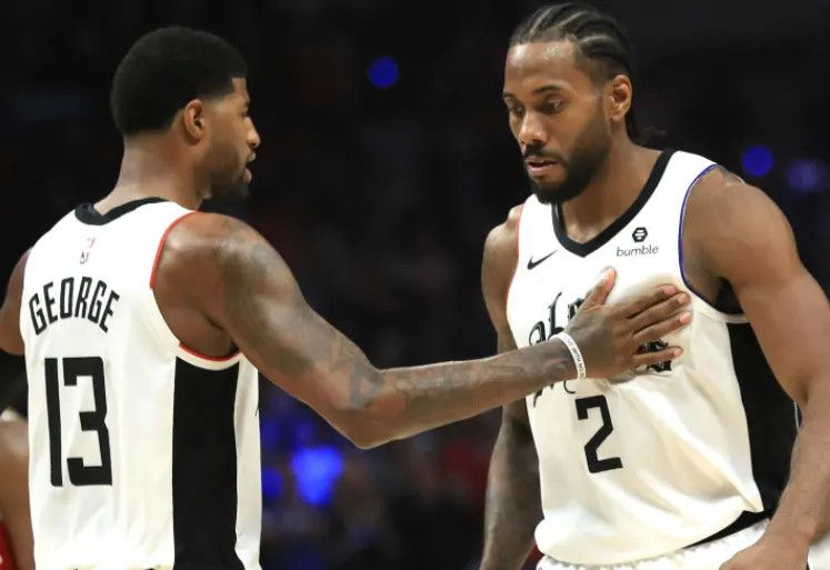 西蒙斯向费城讨要罚款 詹皇复出战火箭