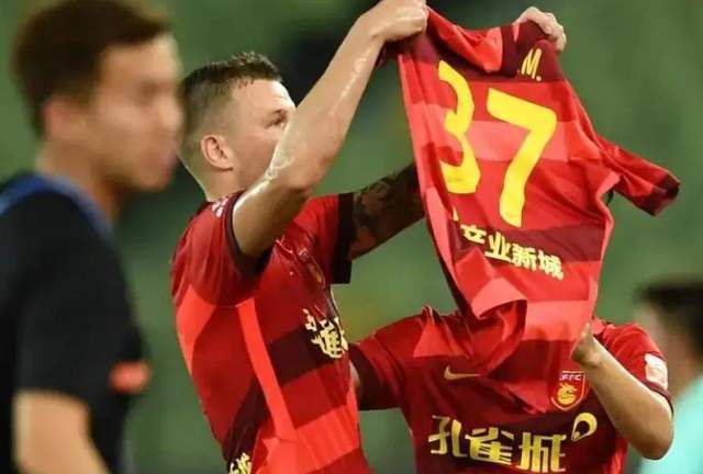 中超又1支球队效仿恒大 年轻球员平均年薪低于50万！