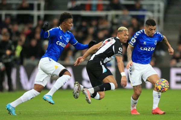 埃弗顿俱乐部积极为乌克兰奔走 希望筹50万镑善款