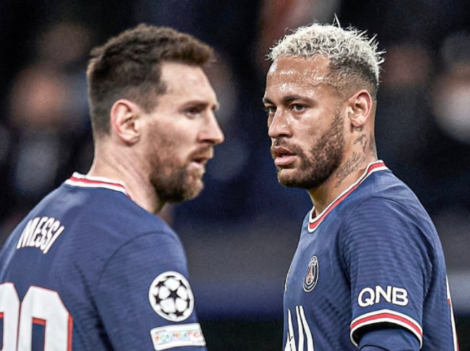 梅西携手内马尔逃离巴黎 爱妻落泪球衣被剪等种种