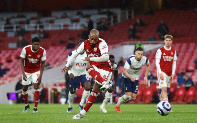 争四彻底失败C罗无奈 阿森纳一战让曼联绝望