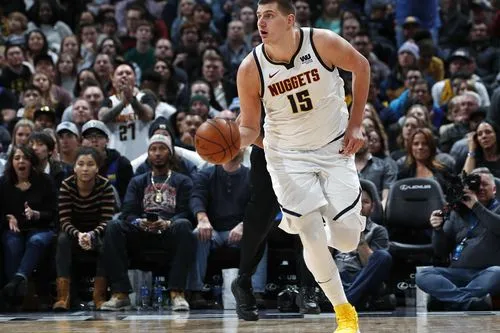 约基奇击败了恩比德的76人 掘金以114-110赢下比赛