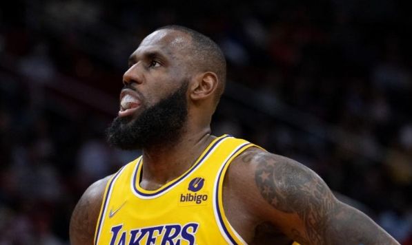 詹姆斯回应被挑衅 只是比赛一部分