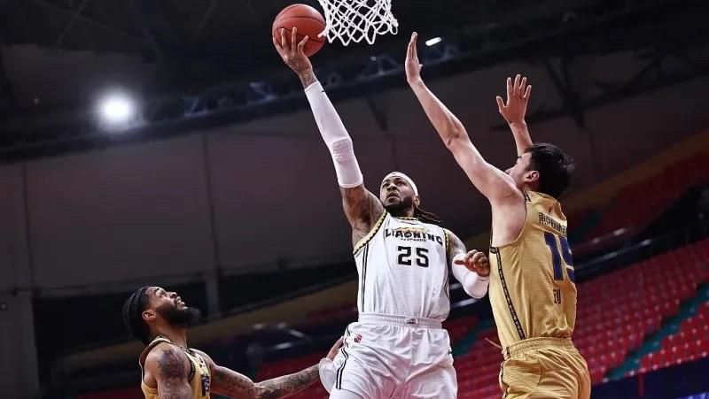 26分大胜 杨鸣喜开颜笑朱芳雨事与愿违