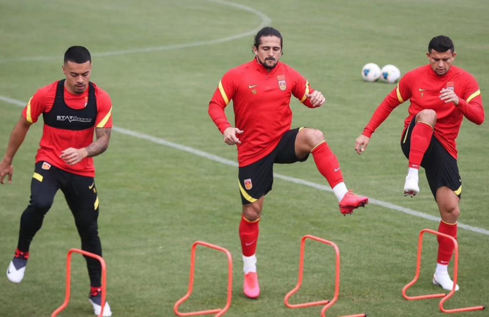 国足失踪人口现身 李可去英国7个月未回国