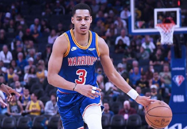 尽管勇士以22分差距输给凯尔特人 普尔是勇士惨败夜的亮点