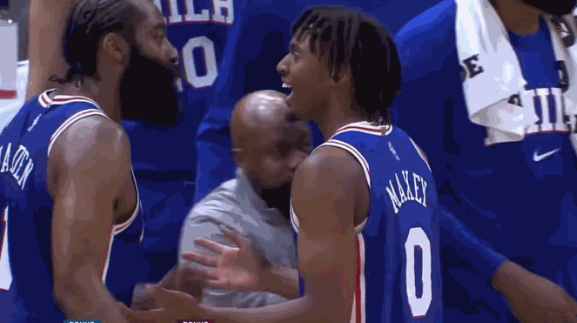 哈登与马克西发生矛盾 加盟76人仅出战9场就矛盾重重