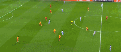 巴萨2-1逆转晋级8强 奥巴梅扬10场7球