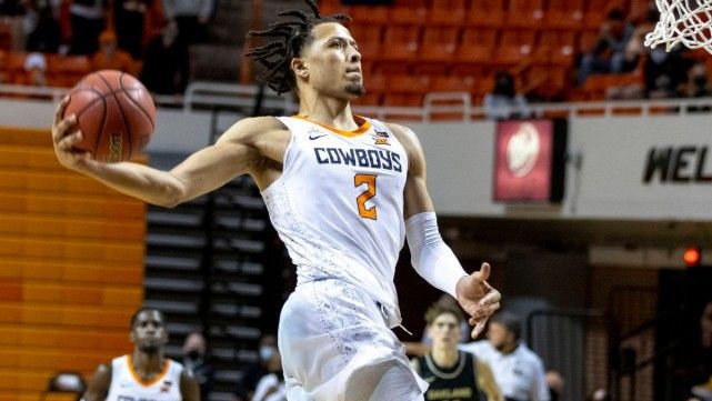 单场19分17板5助7帽 浓眉KD结合体成2022状元大热