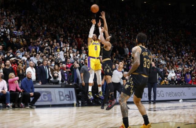 威少狂创6里程碑 逆天绝平神迹比肩科比