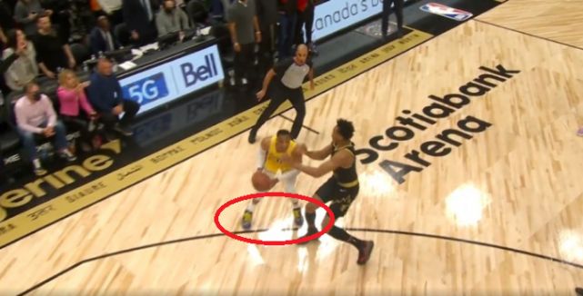 威少绝平一攻细节曝光 最后5秒命中关键三分创新记录