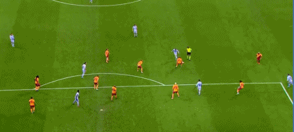 巴萨2-1逆转晋级8强 奥巴梅扬10场7球