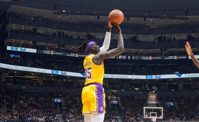 湖人赢球3大收获 威少抢断三分命中拿下三双数据