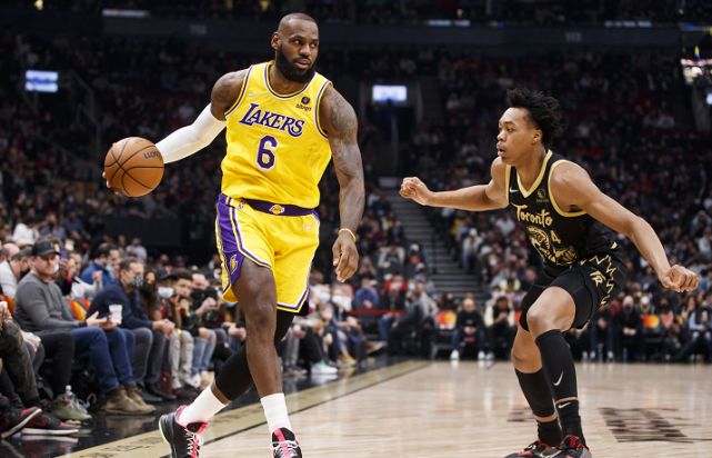 加时之王湖人加时赛9战7胜联盟第一    终结客场11连败数据